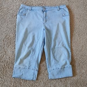 Vintage Women's Plus Size Capri Jeans Light Wash Size 22 - MXM